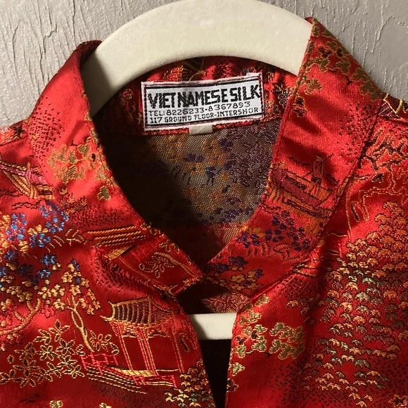 Vintage Vietnamese silk oriental blouse. Beautifully embroidered, Snap closure - Picture 5 of 6